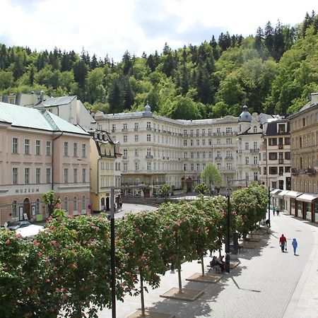 Hotel Maltezsky Kriz Karlovy Vary Exterior photo